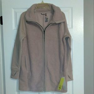 Tan Sweater🎄 with Sherpa material in the front and back!